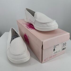 Not Rated Womens Mackerel Canvas Slip On Sneaker in White size 8 with box
